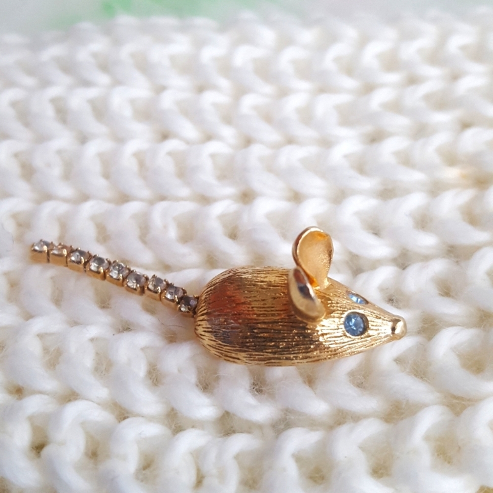 🌙 AVON Mouse 🐭 Pin Brooch Rhinestone - Picture 5 of 11